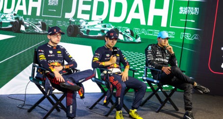 Verstappen 'tricked' Perez to keep F1 title lead