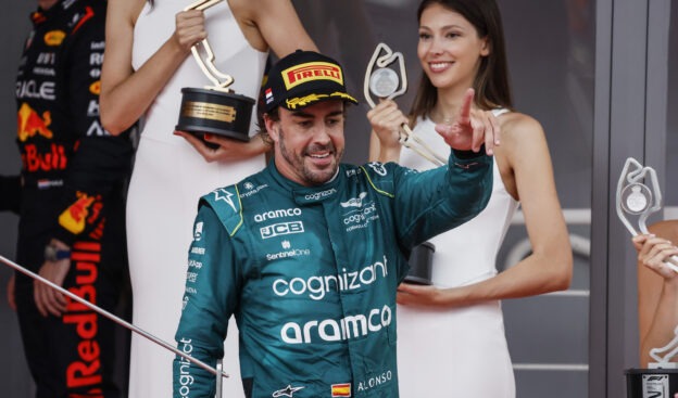 Fernando Alonso's love life takes a twist with F1 journalist romance 1 Fernando Alonso's love life takes a twist with F1 journalist romance