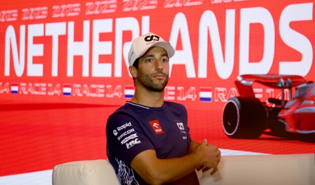 Ricciardo's F1 Comeback Quest in Jeopardy: Surgery Sets Worrying Precedence 1 Ricciardo's F1 Comeback Quest in Jeopardy: Surgery Sets Worrying Precedence