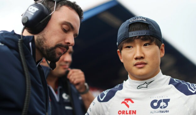Franz Tost Indicates Yuki Tsunoda's Continued Presence in F1 for 2024 Season 1 Franz Tost Indicates Yuki Tsunoda's Continued Presence in F1 for 2024 Season