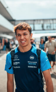 อัลบอนให้การสนับสนุนในการดิ้นรน F1 การเสนอราคาของ Rookie Sargeant ในปี 2024