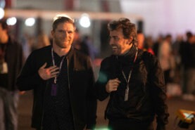 Alonso comparado con Federer y Rossi en las conversaciones sobre el contrato de Aston Martin F1