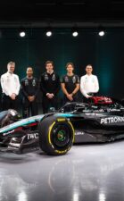 第四要素： F1 梅赛德斯 W15 配 Peter Windsor 的 Scarbs
