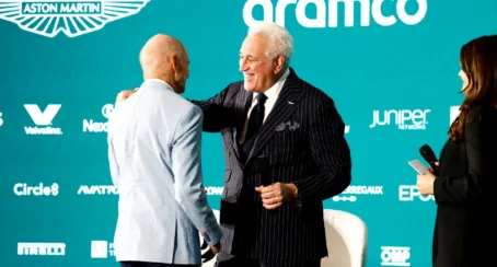 Revivez le lancement de la saison 2025 d'Aston Martin depuis F1 75