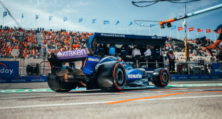 アルボンの決断は今、 F1 シリーシーズンドミノ効果