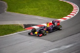 The Intersection of Racing Sports and Online Casino Gaming: Top 10 Fun Facts You Didn’t Knew