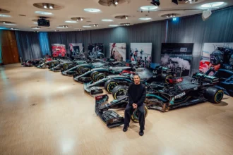 Hamilton's Ferrari Move Sparks Doubts Among F1 Veterans and Fans