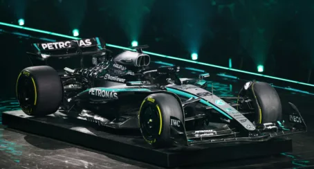 HD-Bilder 2013 Launch Mercedes W04 F1 Auto