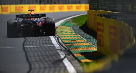 HD 사진 2013 출시 Red Bull RB9 F1 자동차