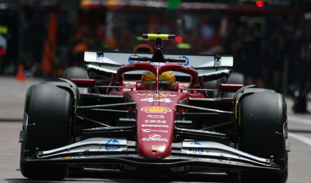 Is Age Catching Up with Lewis Hamilton? Heidfeld Shares His Thoughts 1 Is Age Catching Up with Lewis Hamilton? Heidfeld Shares His Thoughts