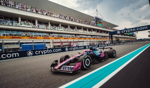 Amidst Rumors, Renault's CEO Affirms F1 Commitment 1 Amidst Rumors, Renault's CEO Affirms F1 Commitment