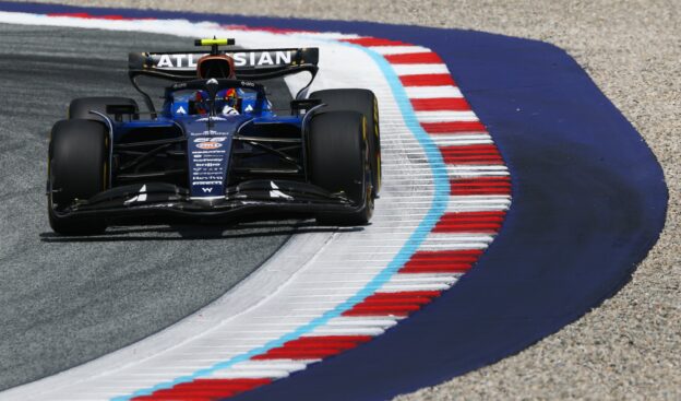 Sainz's Challenging First Season with Williams: What Lies Ahead? 1 Sainz's Challenging First Season with Williams: What Lies Ahead?