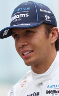 Albon Re-Signs at Williams as Sainz Decision Nears