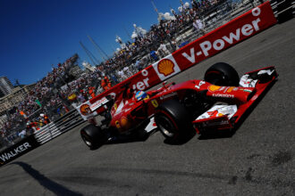 Mobil Ferrari F14-T